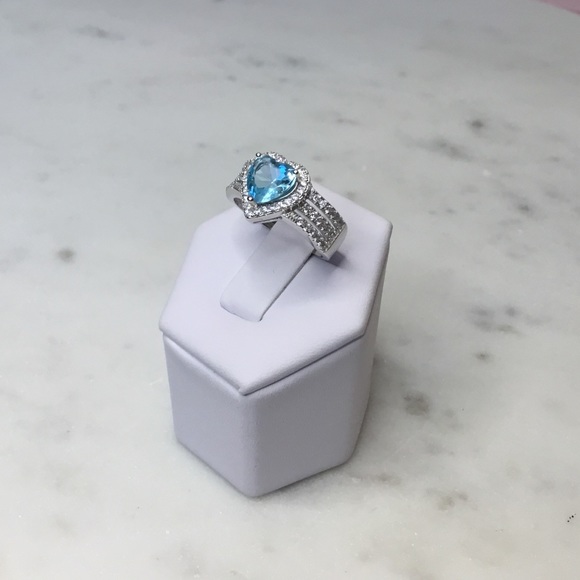 .925 Sterling Silver Aquamarine CZ Heart Ring - Picture 4 of 16